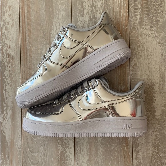 NWT Nike Air Force 1 liquid metal - Picture 6 of 8